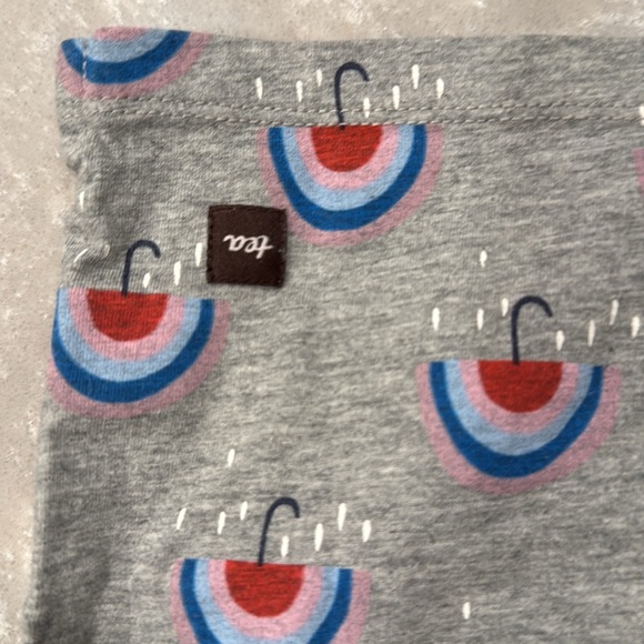 Tea Collection Hoodie Shirt Gray Pink blue Rainbow Umbrella Toddler Girl Size 4T - Picture 5 of 5
